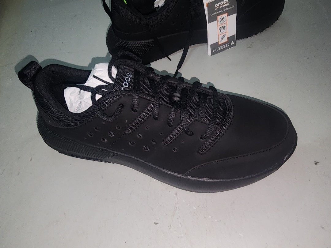 Mens crocs best sale size 11