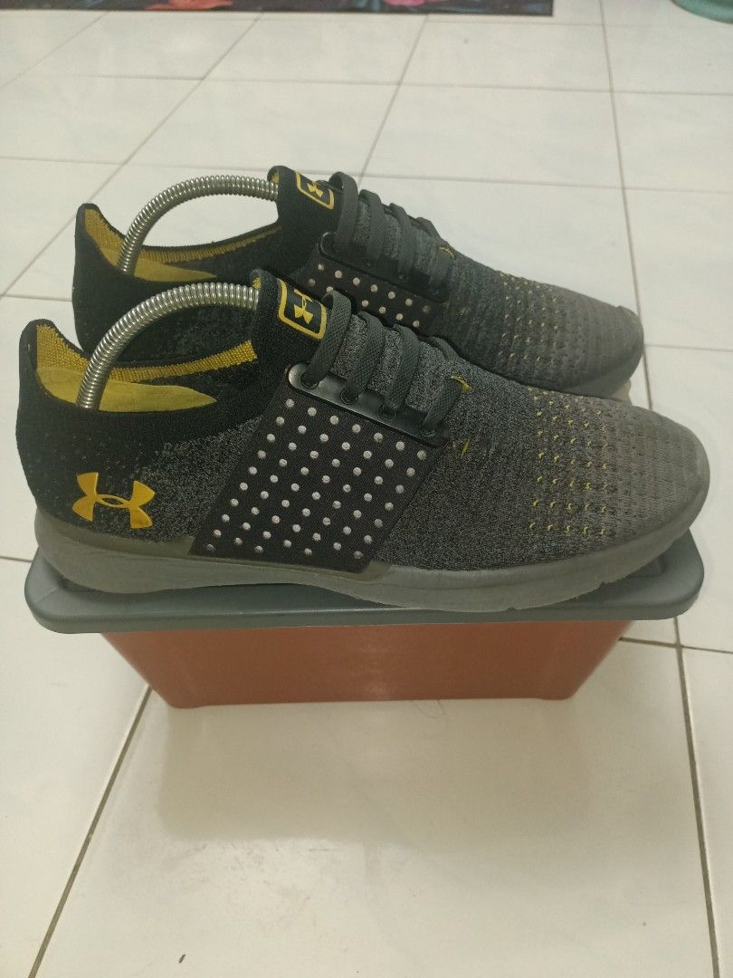 Ua speedform store slingwrap fade