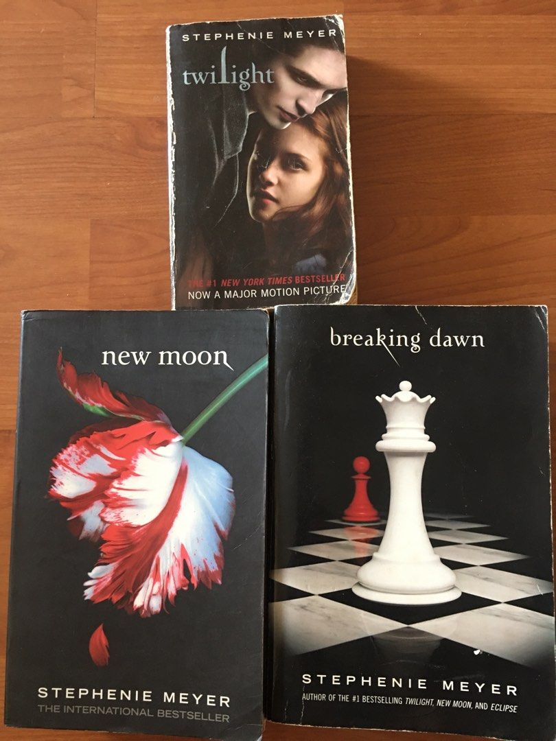 Twilight, New Moon, Breaking Dawn. Vampire romance series, Hobbies & Toys,  Books & Magazines, Fiction & Non-Fiction on Carousell