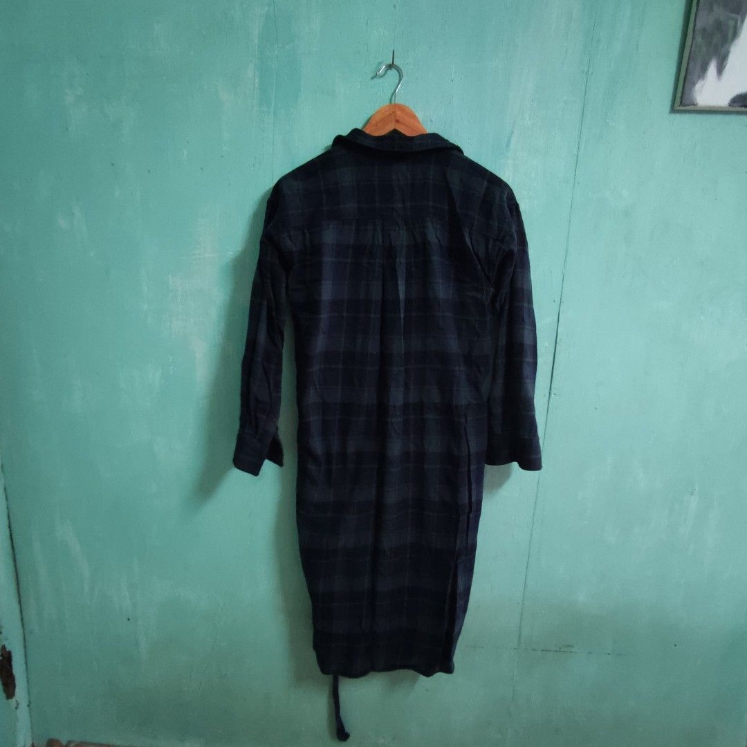 Uniqlo Plaid Dress (Category: Dresses) located in Quezon City. Submitted by emdele (Listing ID 1287047302, Image 2). Description: .