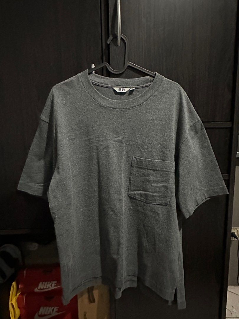 Uniqlo U oversize pocket shirt (Category: Tshirts & Polo Shirts ) located in Manila. Submitted by chefkurry (Listing ID 1286935371, Image 1). Description: Uniqlo U oversize pocket shirt Used once only Medium on tag Php 490 Manila Area.