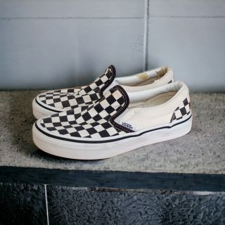 Vans checkerboard best sale slip on philippines