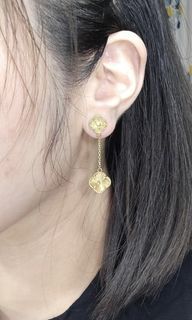 VCA 18k gold earrings