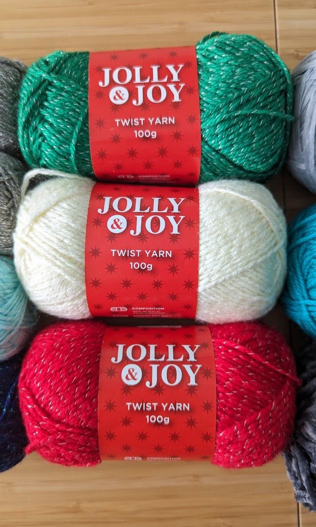 Yarn Lion Brand Bella Baby Jolly&Joy Kringle Sparkle, Hobbies & Toys
