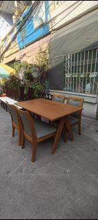 4 SEATER DINING SET HEAVY