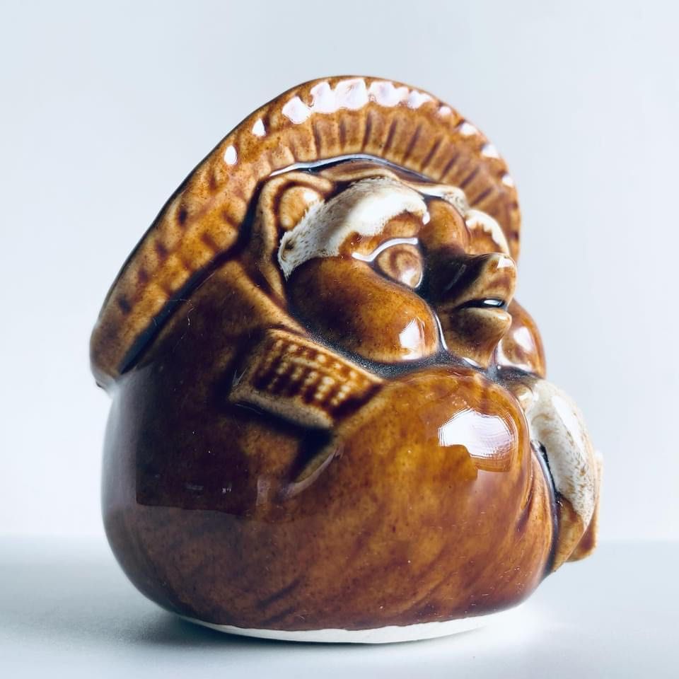 陶器置物(Bibian 比比昂- 伊万里焼招き猫古美術骨董時代 陶器置物(Bibian 比比昂- 伊万里焼招き猫古美術骨董時代