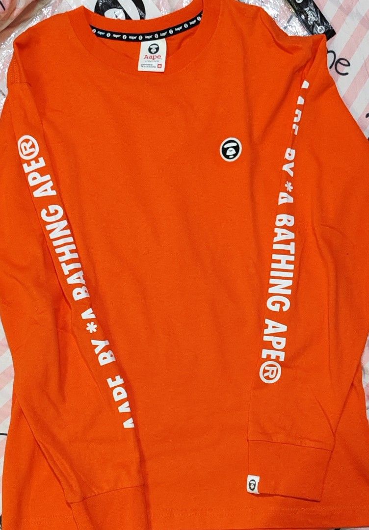 Aape （分類：T-shirt、恤衫、有領衫）位於 Hong Kong。 由 red414 提交（商品編號 1287284792，圖片 3）。簡介： 全新正貨Aape- 男裝 有牌袋 M碼長薄Tee 有意留電話 官塘站取。