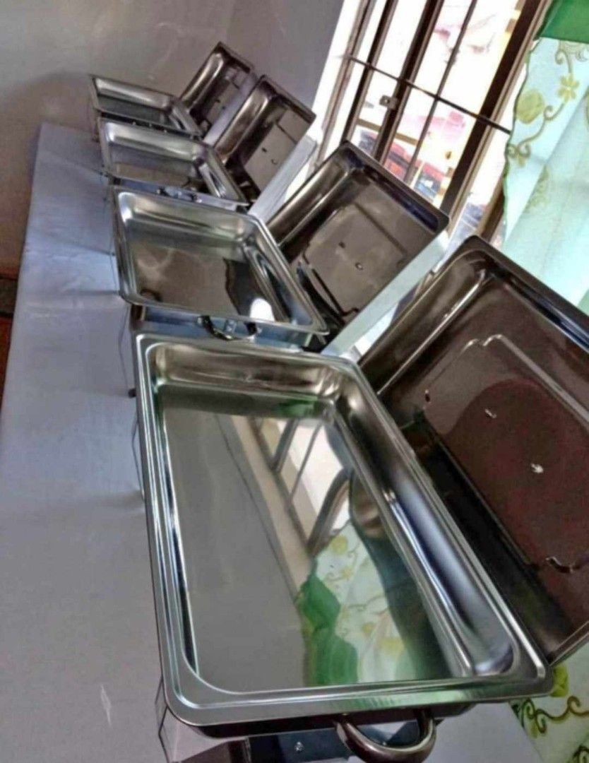 Chaffing dish 12 litter capacity (Category: Food Organization & Storage) located in Caloocan City. Submitted by myleene3033133 (Listing ID 1287228005, Image 3). Description: Chaffing dish 12 litter capacity single pan double pan ✴️ BRANDNEW 101% ✴️ WITH WARRANTY ✴️ CASH ON DELIVERY ✴️ SAME DAY DELIVERY ALWAYS AVAILABLE 📌YES TO COD OR GCASH PAYMENT VIA LALAMOVE DELIVER❗❗❗❗ CASH ON DELIVERY.