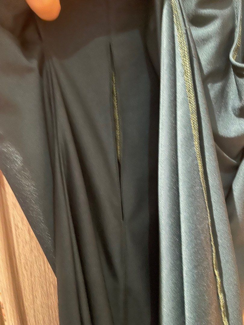 Dark green nursing dress (Category: Dresses) located in Bacolod City. Submitted by leanjean (Listing ID 1287238628, Image 2). Description: Has opening underneath for nursing access Washed but never worn.