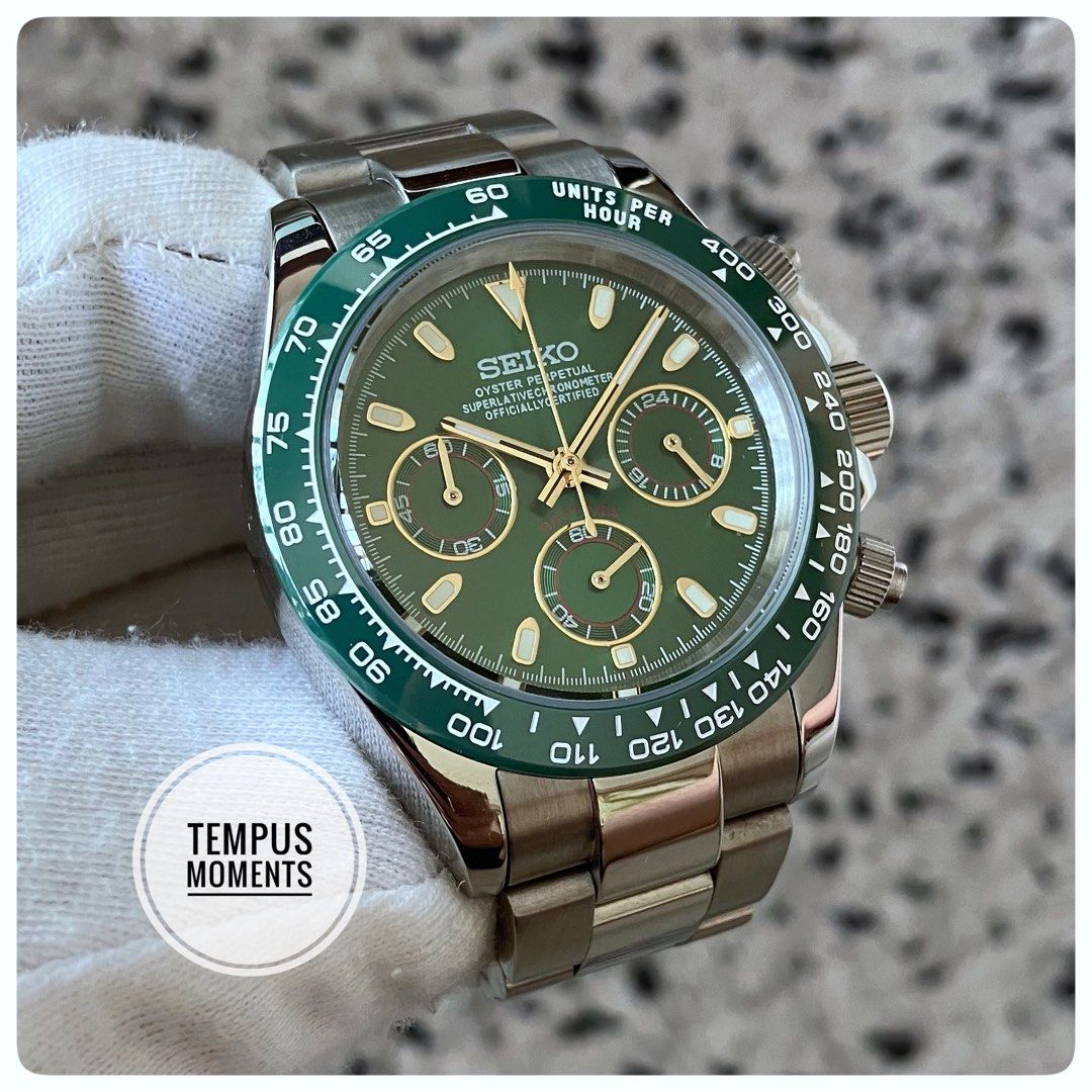 Gold hot sale chronograph watch