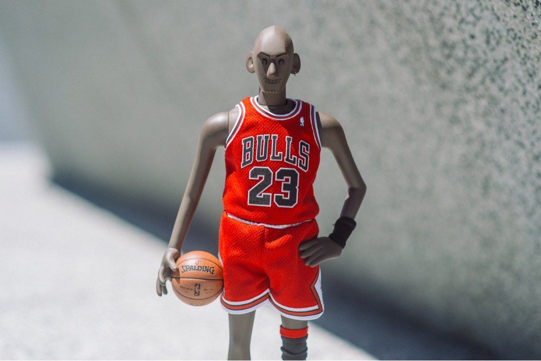 ENTERBAY x Eric So 1 6 Michael Jordan Away