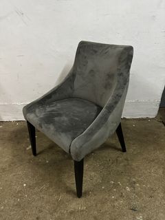（分類：）位於 。 由 fastwolf.2a8bd8 提交（商品編號 1287239563，圖片 1）。簡介： 。