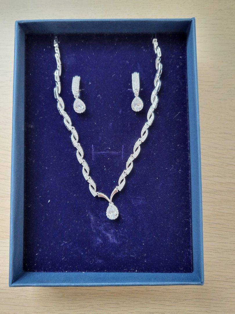 Get free jewelry in the mail outlet