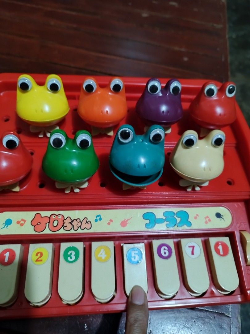 Frog chorus piano best sale toy