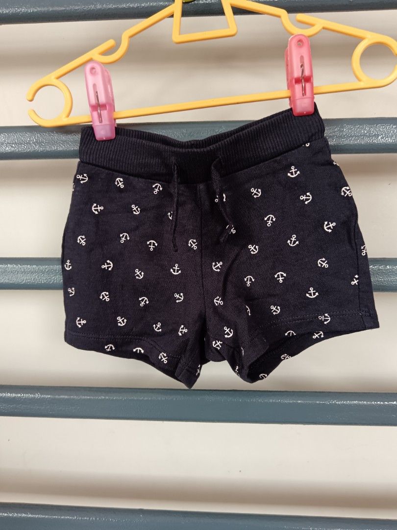 H M BABY PANTS SIZE 2 4 MONTHS 16.2.24 Babies Kids Babies
