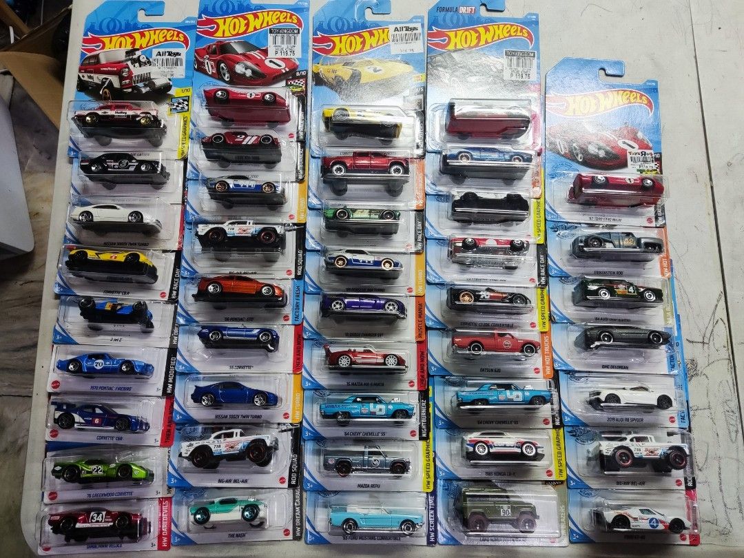 Hot Wheels (Category: Vehicle & Diecast Models) located in Quezon City. Submitted by jdums13 (Listing ID 1287283477, Image 3). Description: 250 each Some have soft corners Payment via gcash Shipping by buyer..