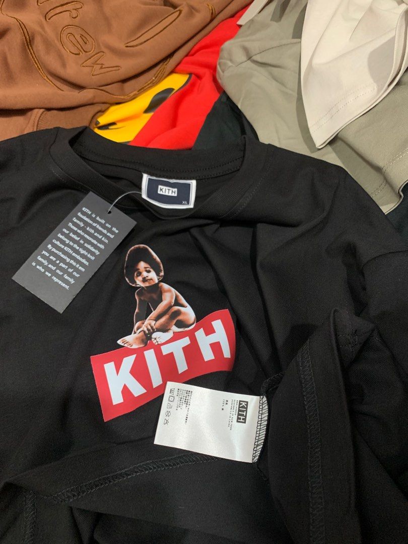 Kith x Biggie Classic Logo Tee Men s Fashion Tops Sets Tshirts Polo Shirts on Carousell