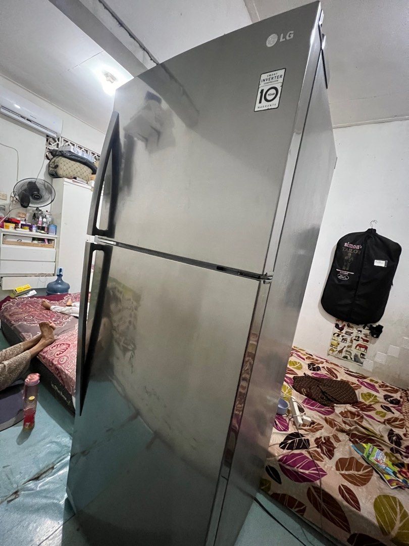 Kulkas LG 2 Pintu Jumbo, Kitchen & Appliances di Carousell