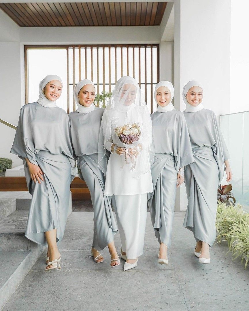 Lily Petuna Grey Bridesmaid Kurung Kaftan with Pario