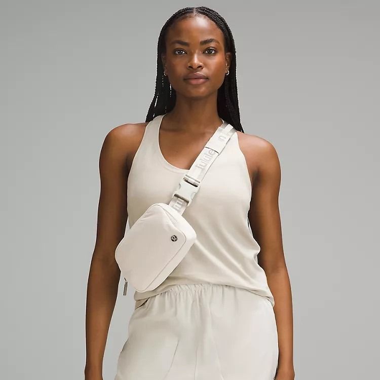 Lululemon Everywhere Belt Bag Original Unisex Tas Pinggang Gym Slingbag  Olahraga Water-Repellent Fabric Women Men White Oval Raw Linen
