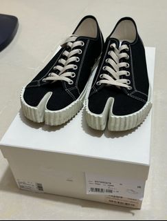 （分類：）位於 。 由 joo_9i3 提交（商品編號 1287296219，圖片 1）。簡介： 。
