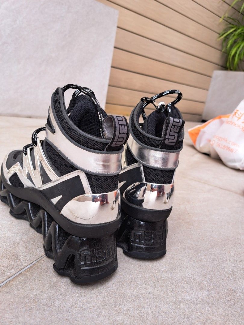 Marc jacobs ninja wave sneakers 2025