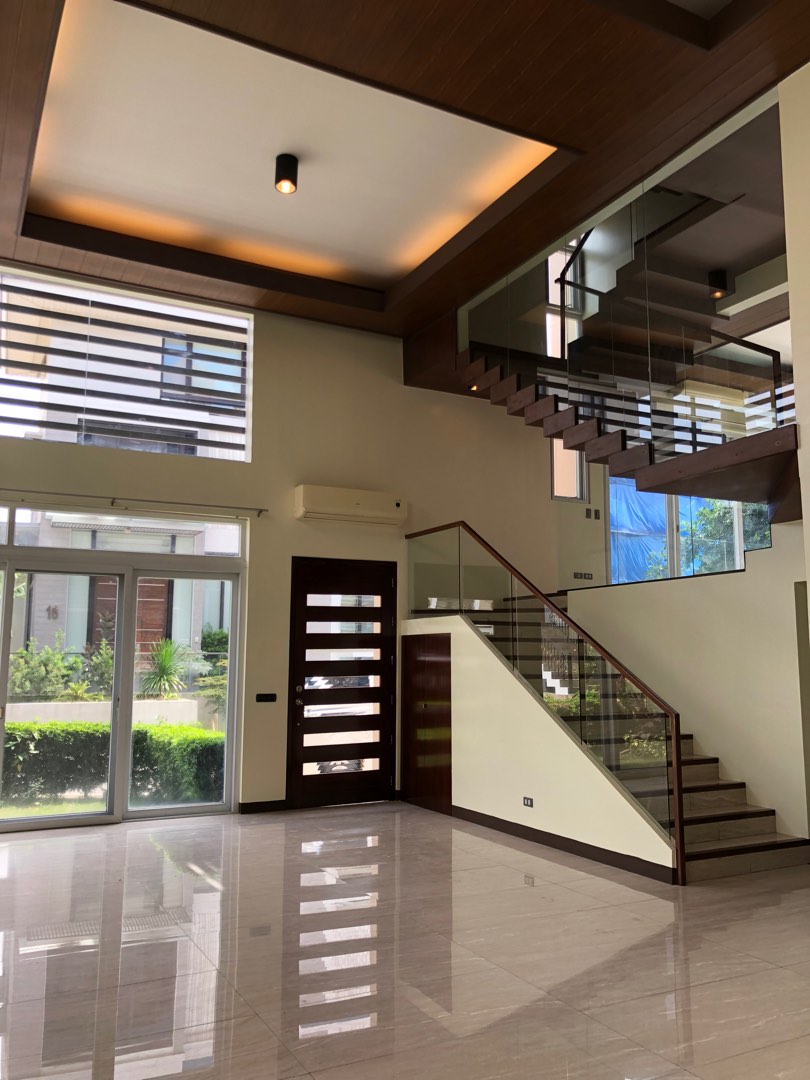 Mc Kinley Hill House Bonifacio Global City Serendra The Suites Arya