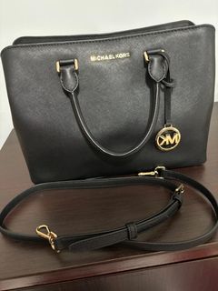 (Category: ) located in . Submitted by lcloset (Listing ID 1266138533, Image 1). Description: .