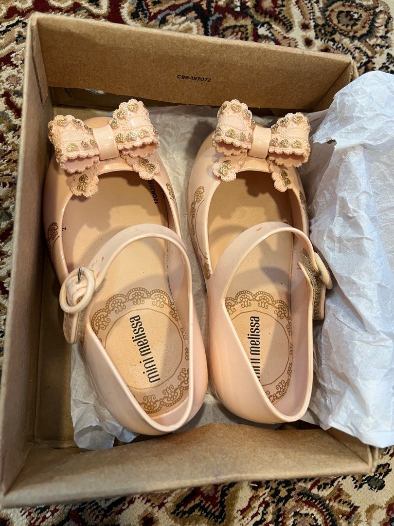 Mini melissa clearance crown shoes