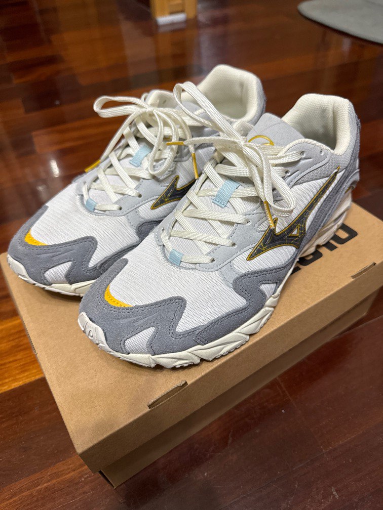 Mizuno wave rider 10 us 8.5 41 Carousell