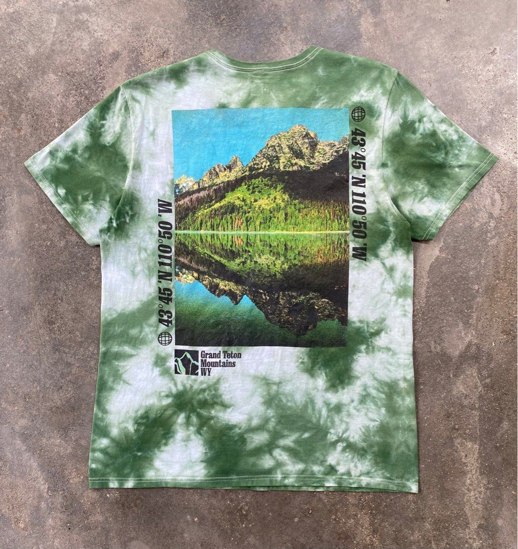 national geographic tie dye shirt