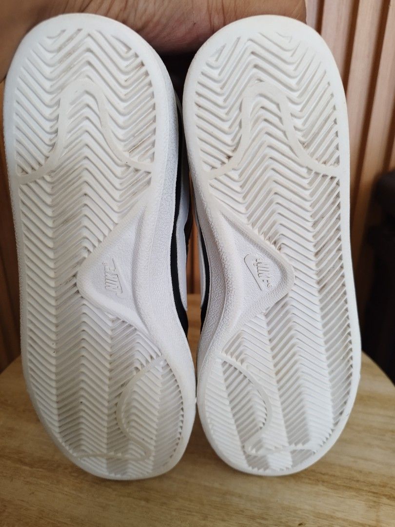 NIKE COURT ROYAL Fesyen Pria Sepatu Sneakers di Carousell