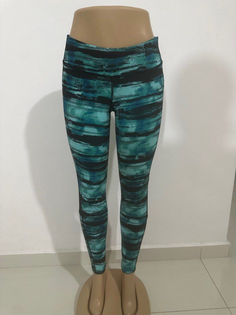 Old Navy Active Legging, Women's Fashion, Activewear on Carousell