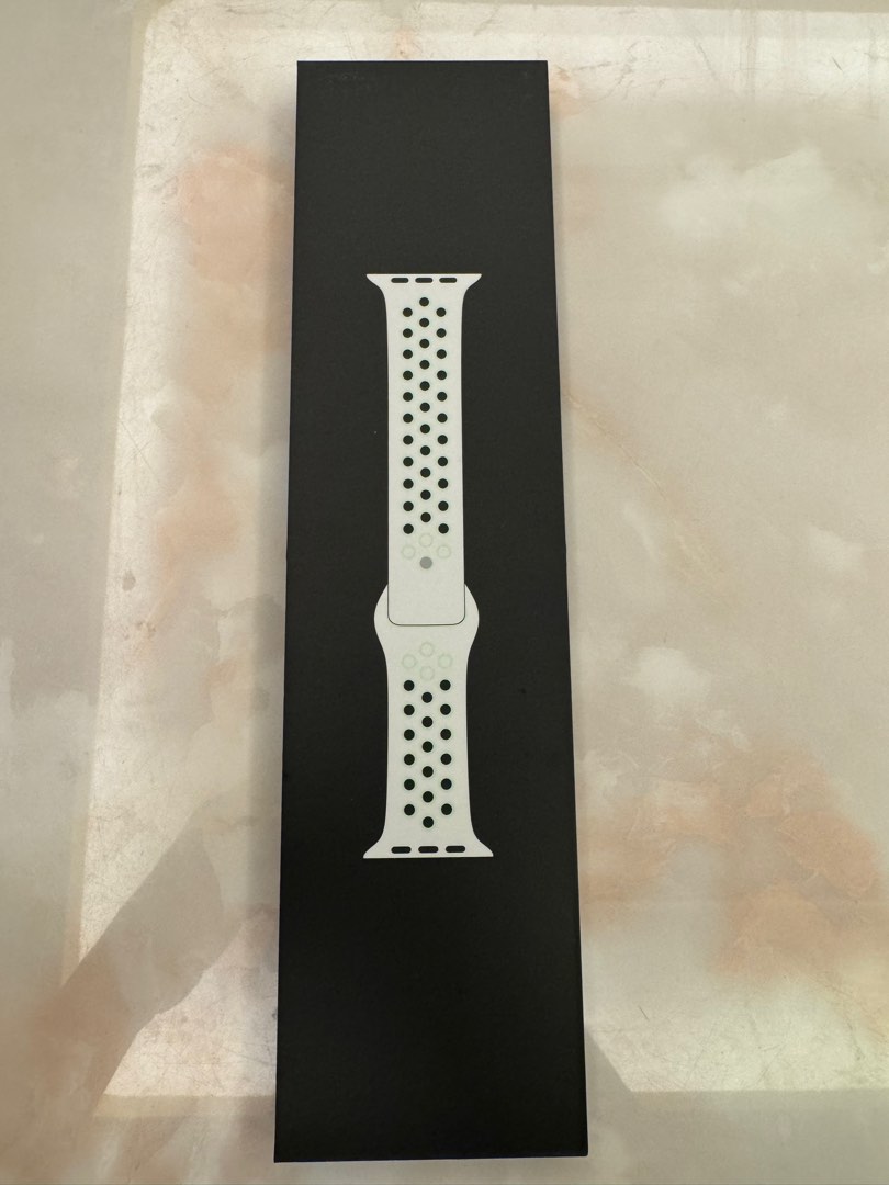 Apple watch sales spruce aura