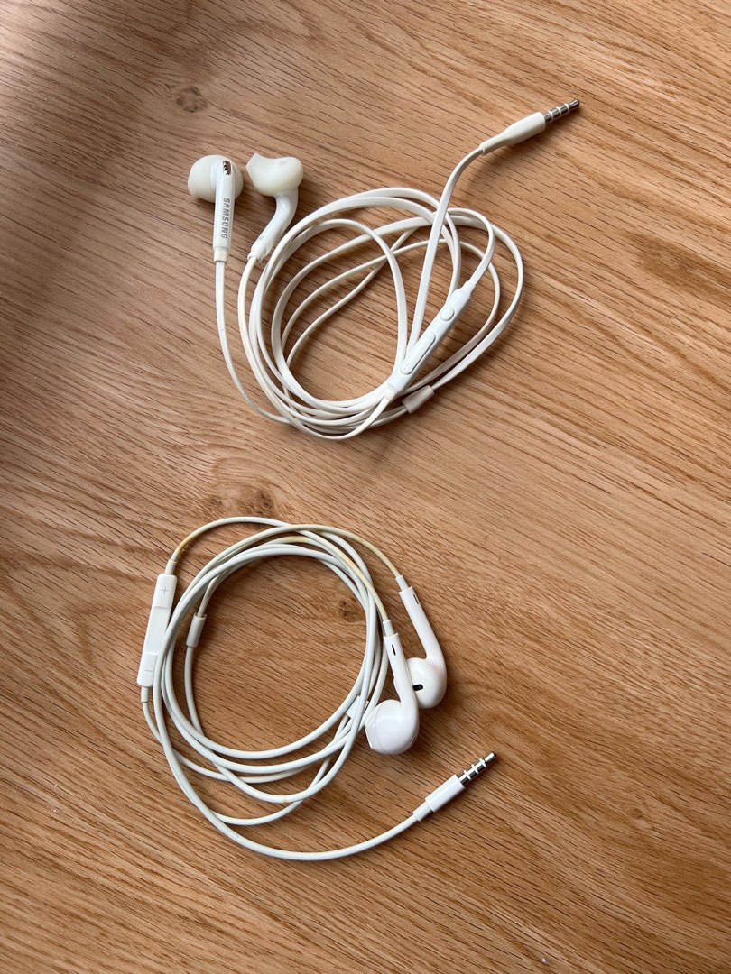 ORIGINAL Apple EarPods with 3.5mm plug Samsung earphones Audio