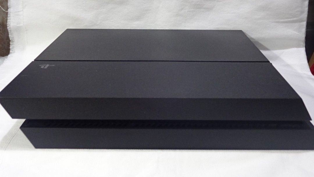 Playstation 4 version 5.05 CUH-1200B 110V (Category: PlayStation) located in Paranaque City. Submitted by kutoi.ancheta (Listing ID 1287275207, Image 3). Description: Playstation 4 version 5.05 CUH-1200B 110V made in China Unit only! ₱7000 Condition: in Safe Mode due to power outage! From Safe mode to Restored Factory settings back to Safe mode again due to power outage! as is only! no warranties! pm for inquiries. #playstation4 #ps4gameconsole #
