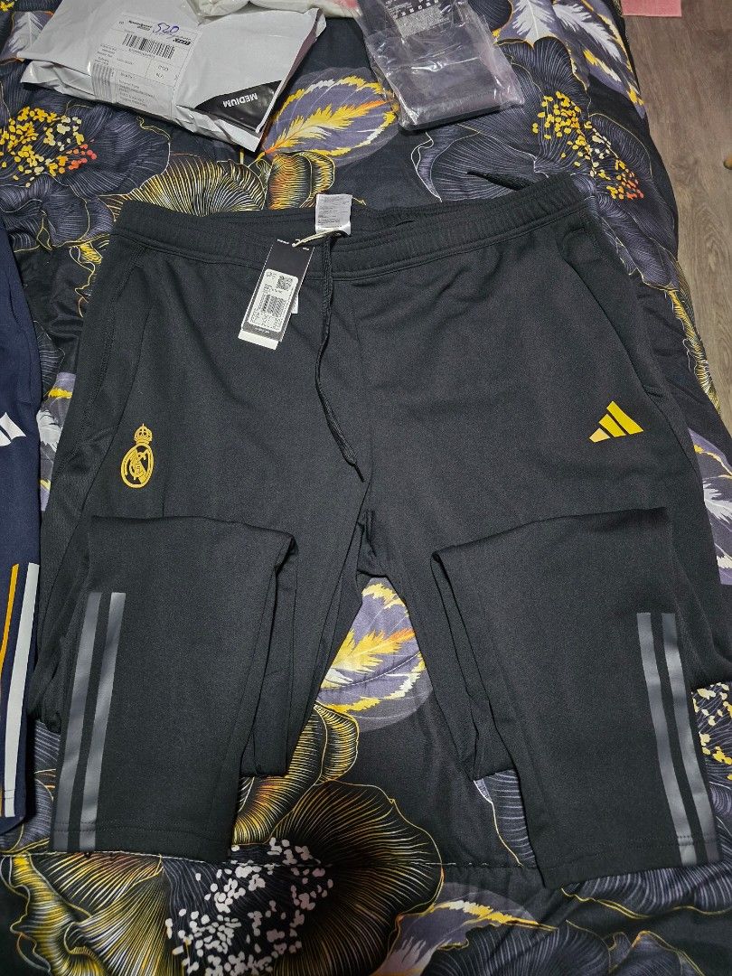 Real madrid track pants shop