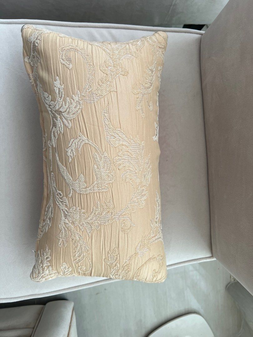 Rectangular Cushion (Category: Cushions & Throws) located in Singapore. Submitted by jewelz__ (Listing ID 1287210968, Image 2). Description: I have 2 cushions at $10 each Approx 40x23cm.