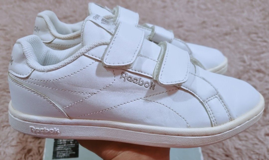 Reebok 217 Size 5 Wmns Eur34.5 22.5cm white sneakers Women s Fashion Footwear Sneakers on Carousell