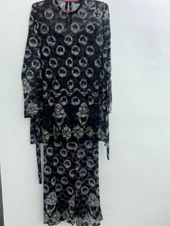 (Category: ) located in . Submitted by Preloved.with.love (Listing ID 1287190198, Image 1). Description: .