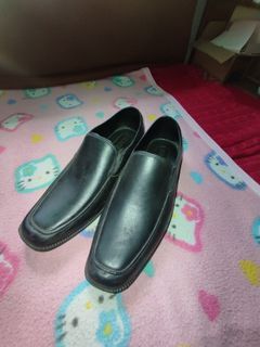 rubber black shoes for school