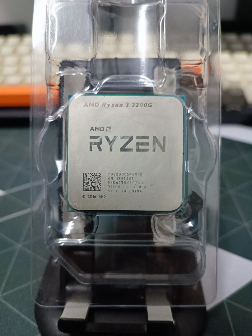 Amd ryzen 3 discount 2200g rx 570
