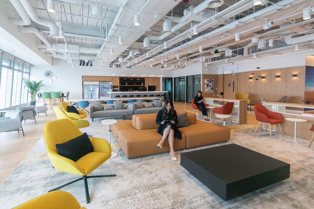 Signature ICC 86/F co-working space62859997230979112