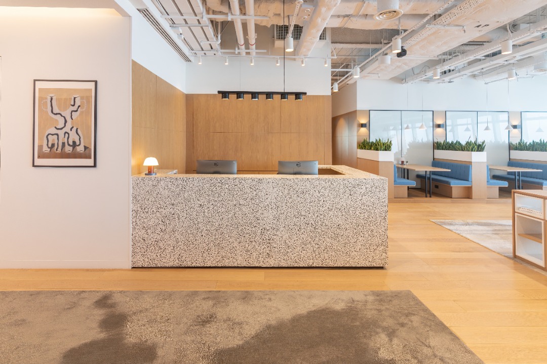 Signature ICC 86/F co-working space62859997230979111