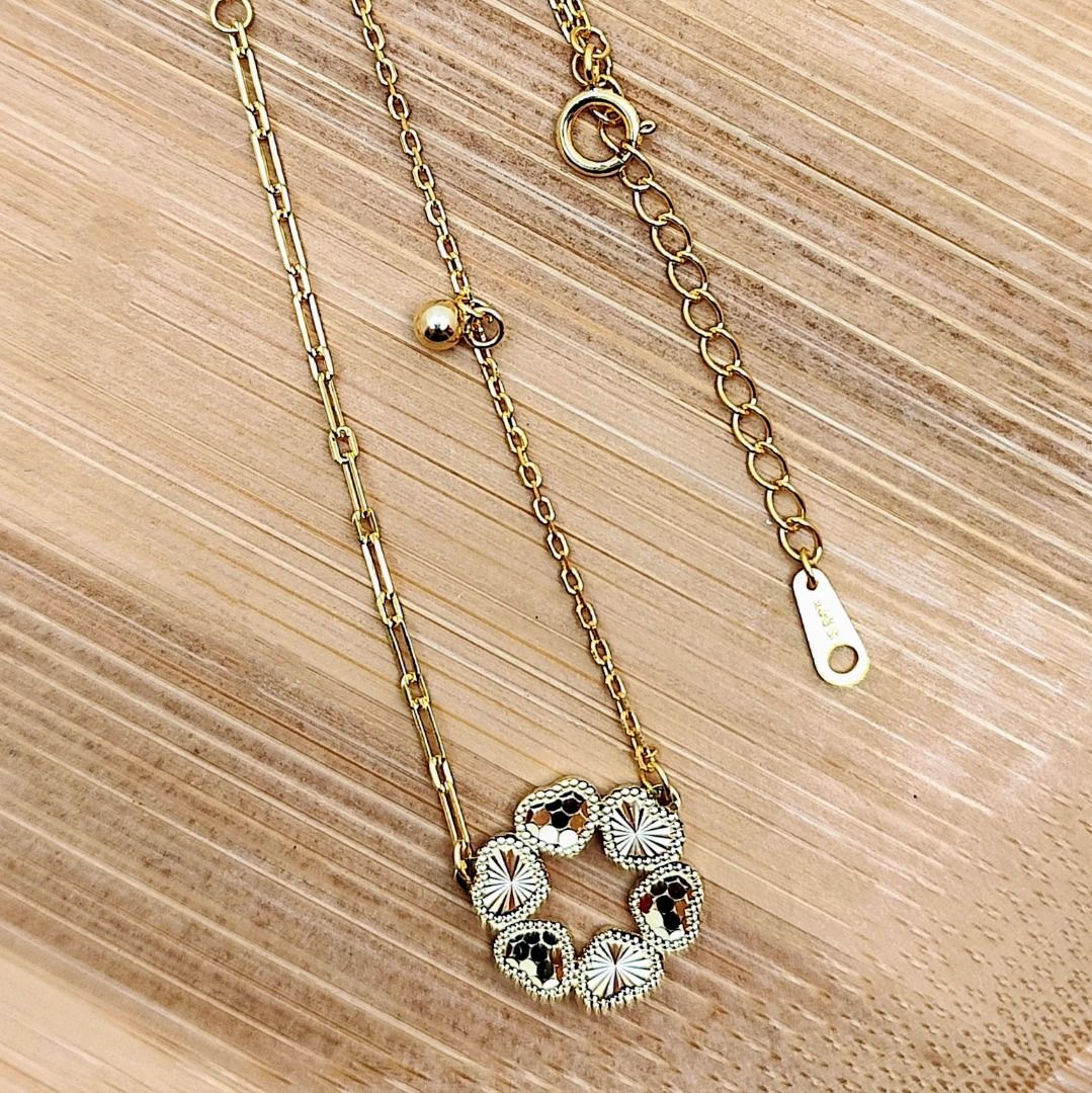 Gold jewellery hotsell chain with pendant
