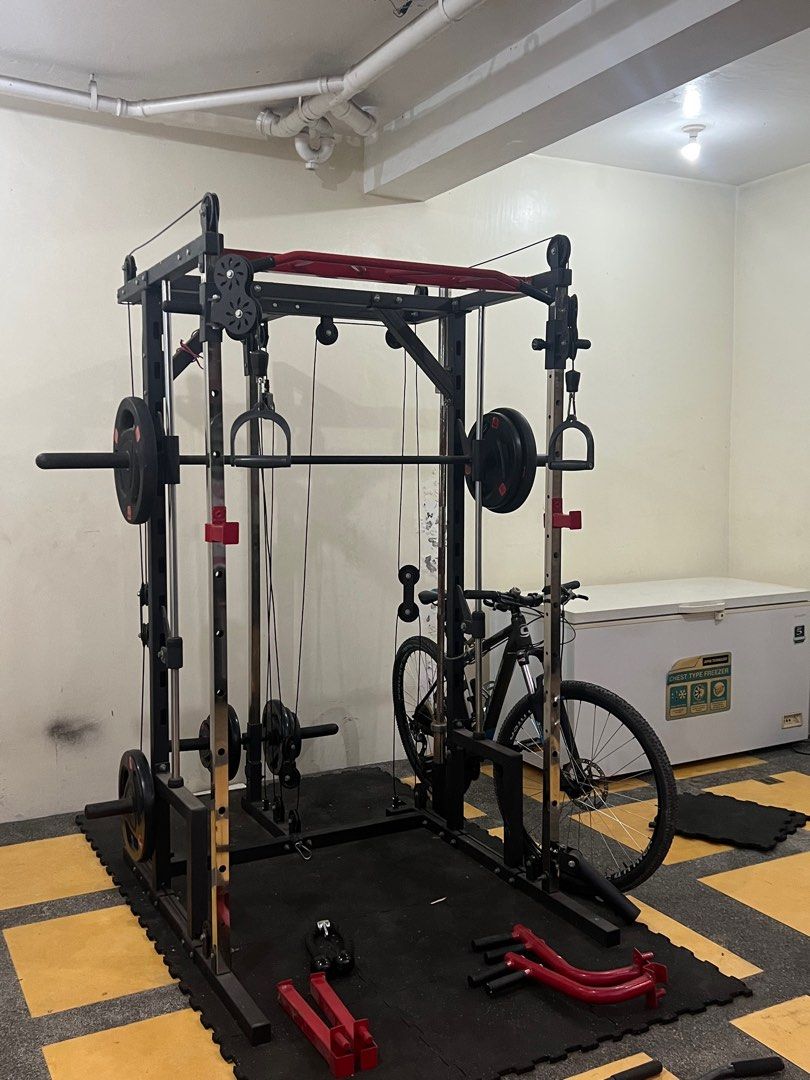 Smith Machine/ Squat Rack 2nd hand, Sports Equipment, Exercise