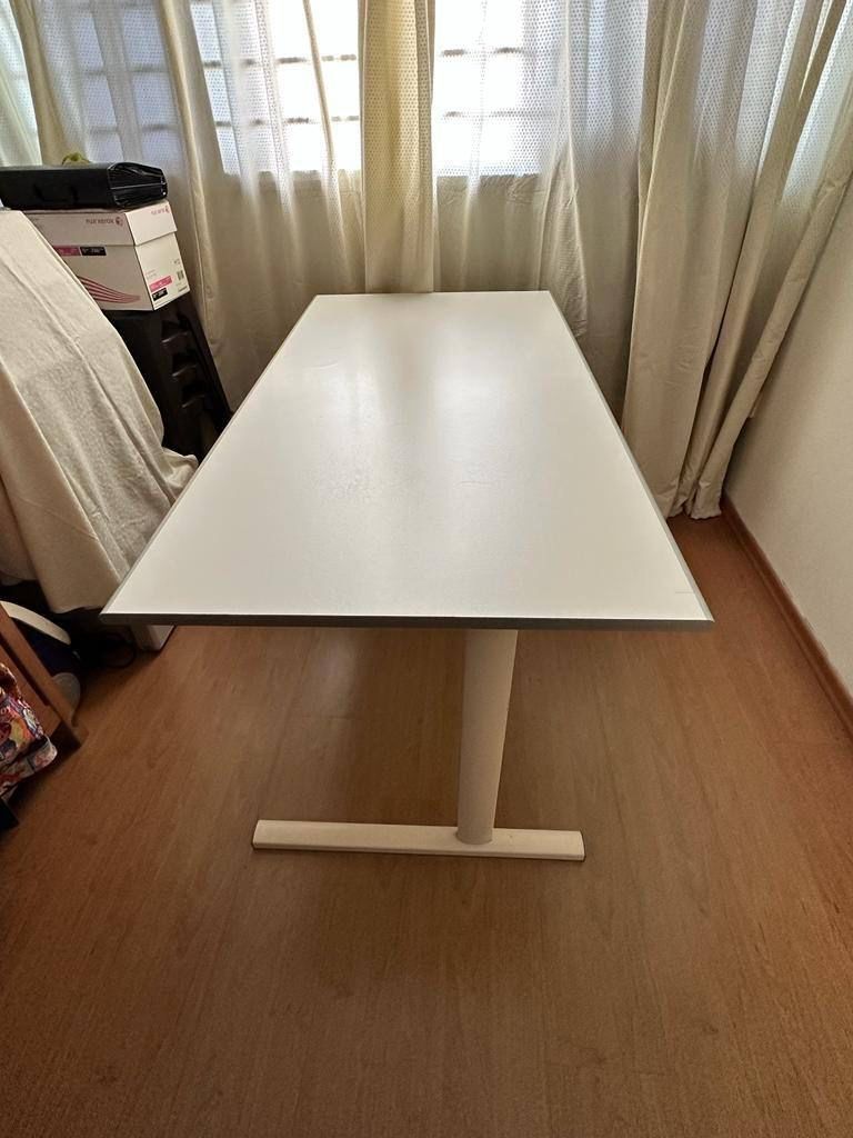 Study Table (Category: Tables & Sets) located in Singapore. Submitted by sesomy (Listing ID 1287159136, Image 2). Description: Sturdy and well cared table. Already dismantled ready for collection. Collection at Postal 120356.