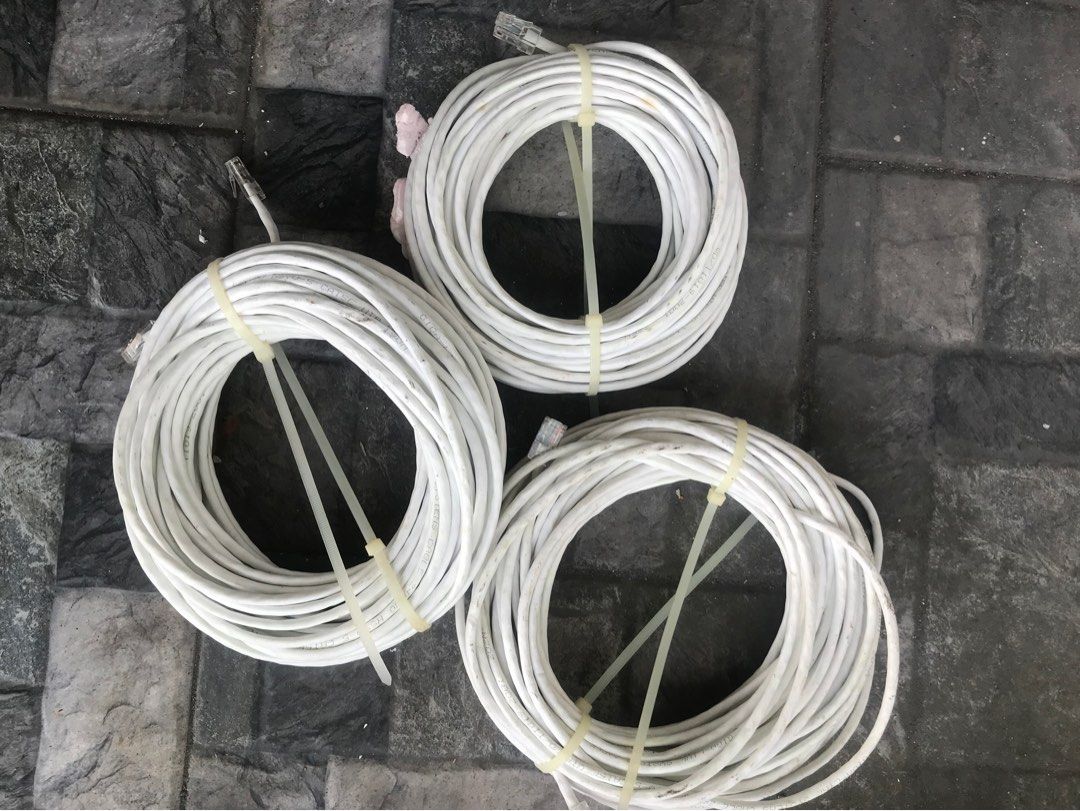 System Cable (Category: Cables & Adaptors) located in Petaling Jaya. Submitted by Alhans (Listing ID 1287218200, Image 2). Description: .