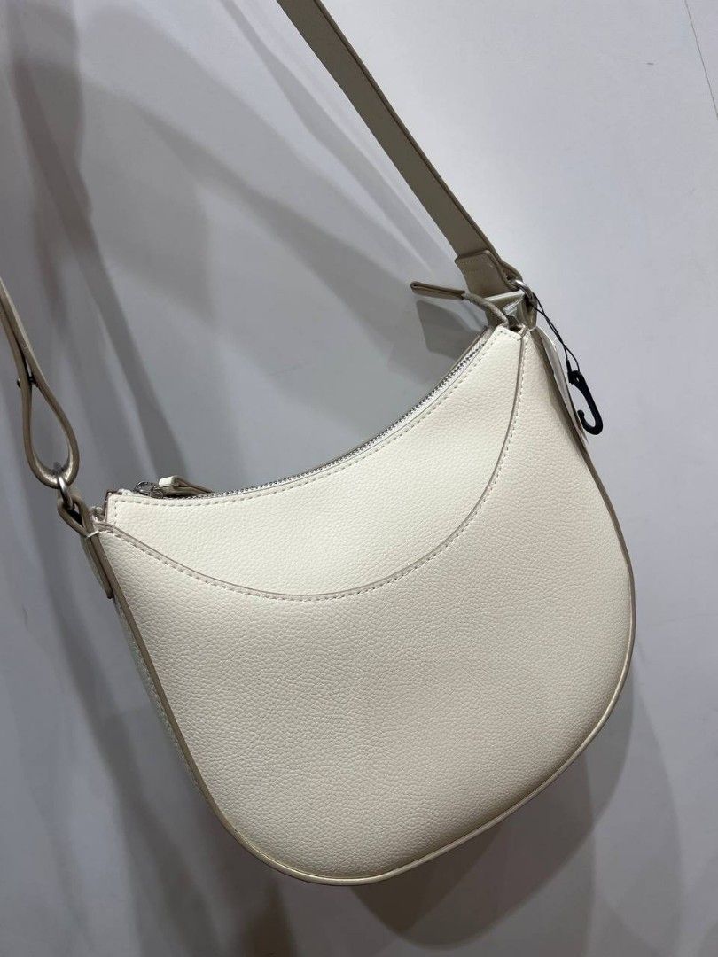 Group Buy] Uniqlo U Drawstring Shoulder Bag. Directly From Japan! $50 Each.  : r/uniqlo