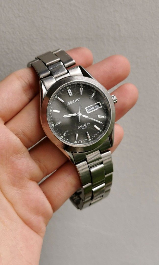Seiko titanium new arrivals 50m watch